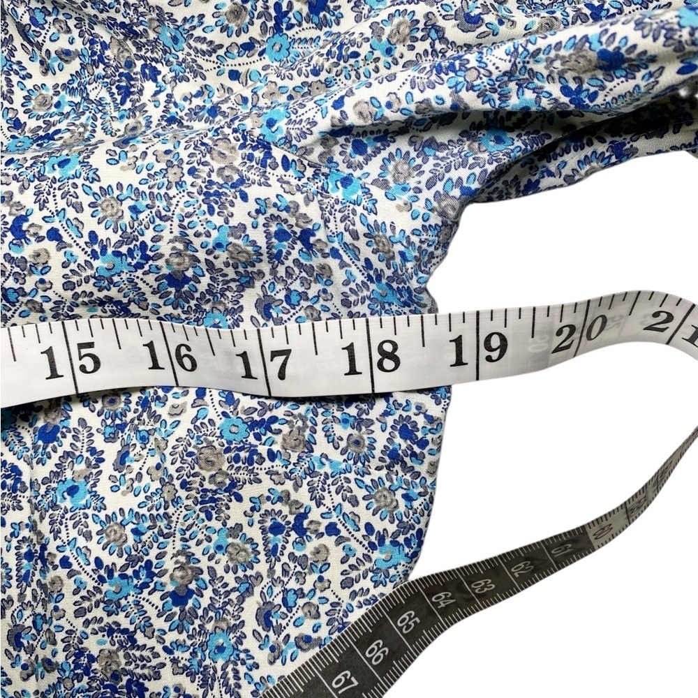 Lands’ End Blue and White Paisley Long Sleeve Button Down Shirt - Picture 10 of 14